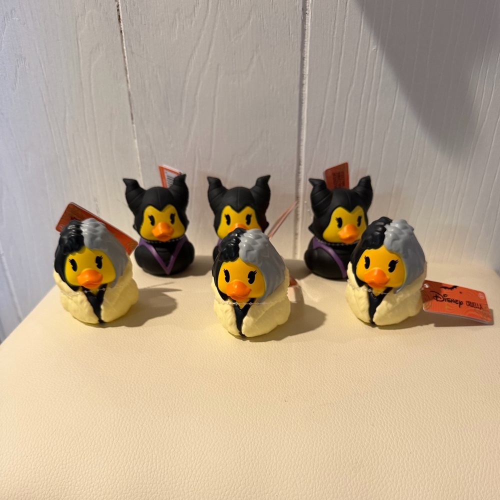 Disney Villains Rubber Duck Set - Yellow, Black, White, Purple
